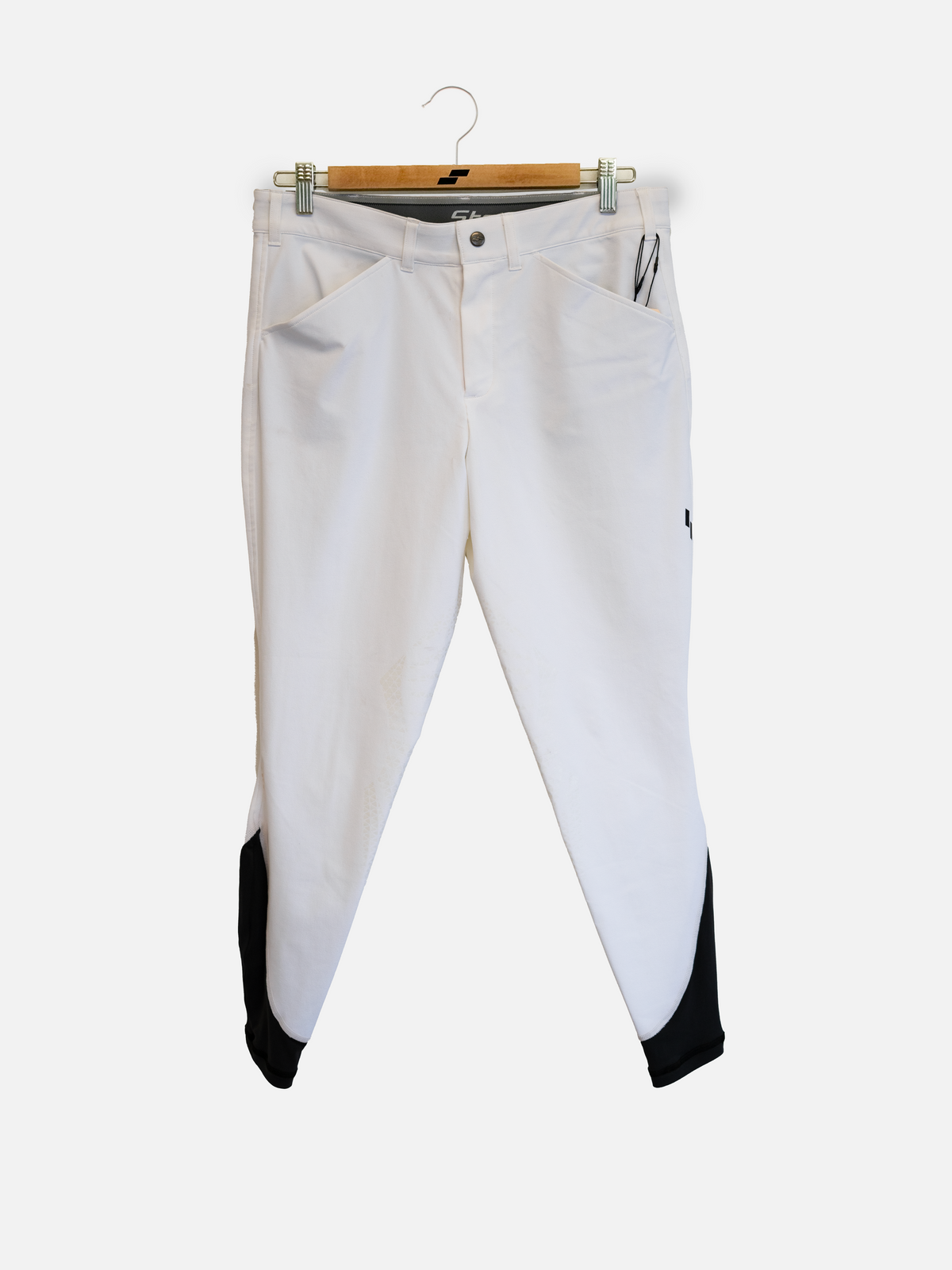 M50 White: 35