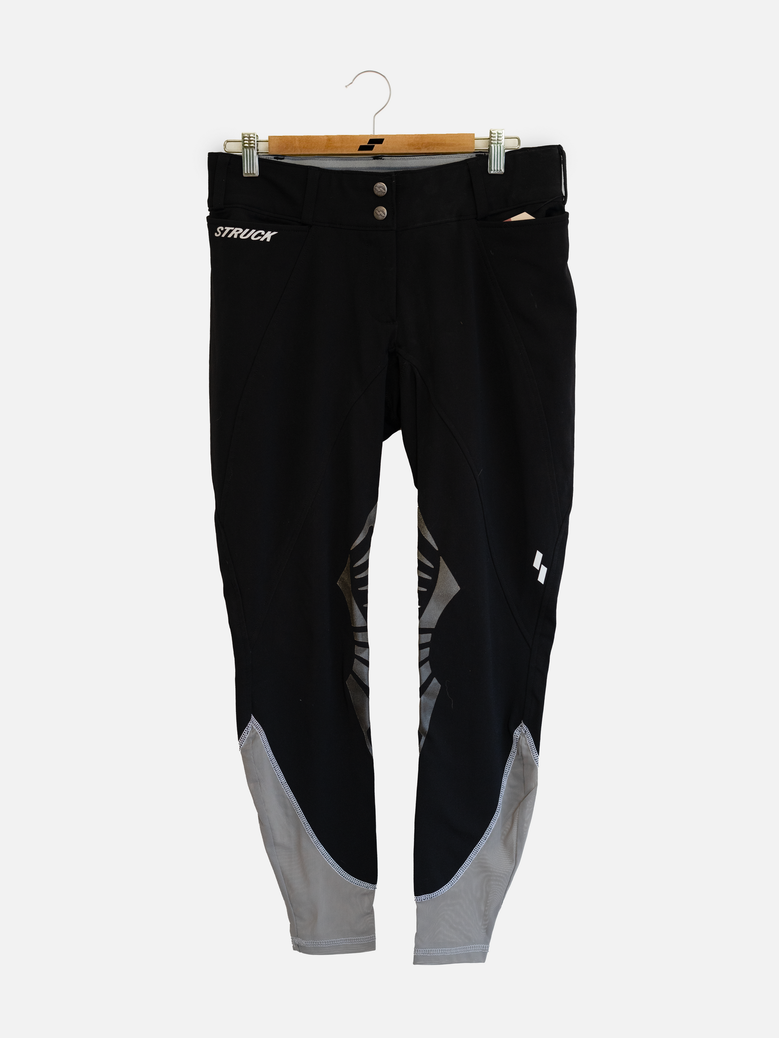 W60 Black: 27