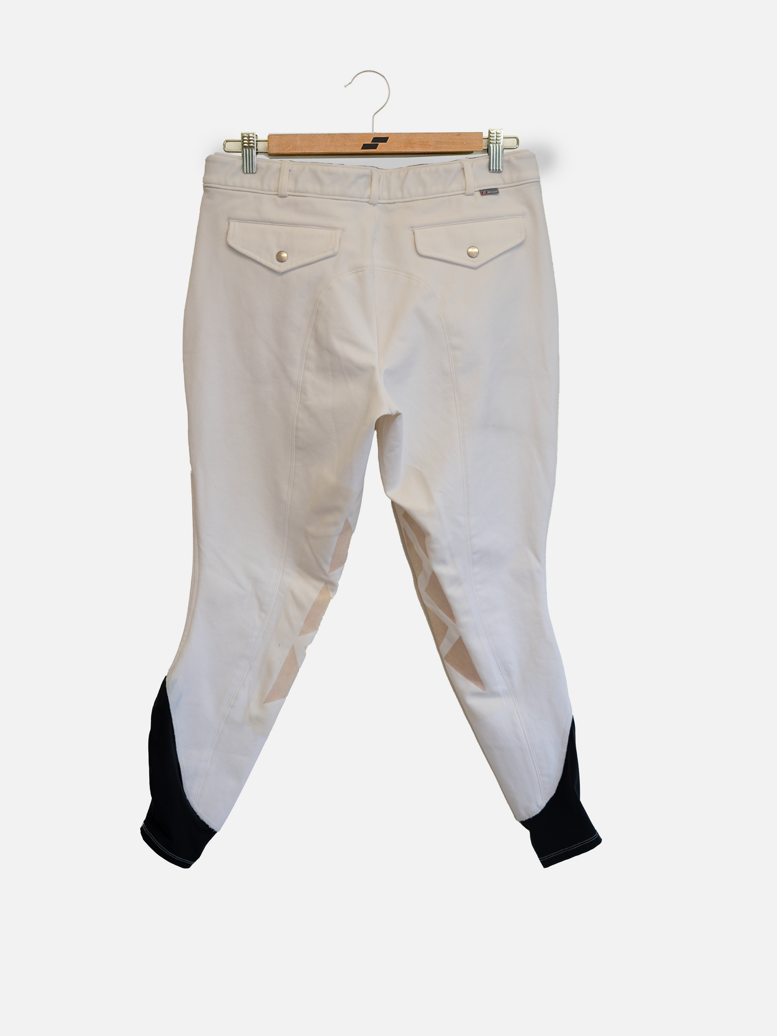 M50 White: 36