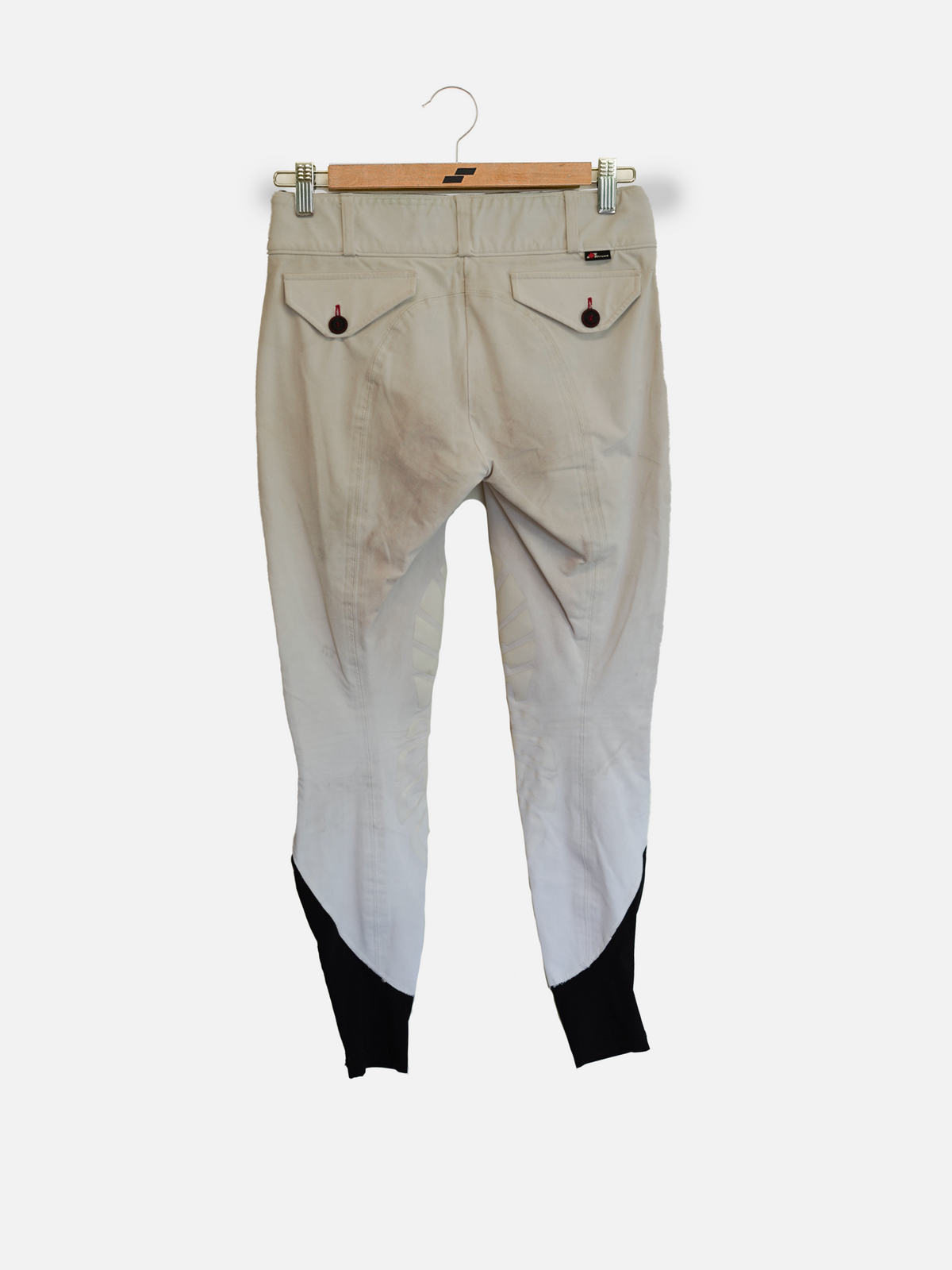W50 White: 27