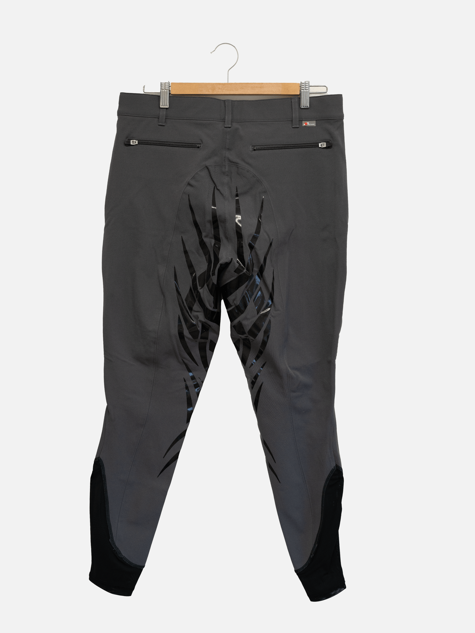 M100 Grey: 35