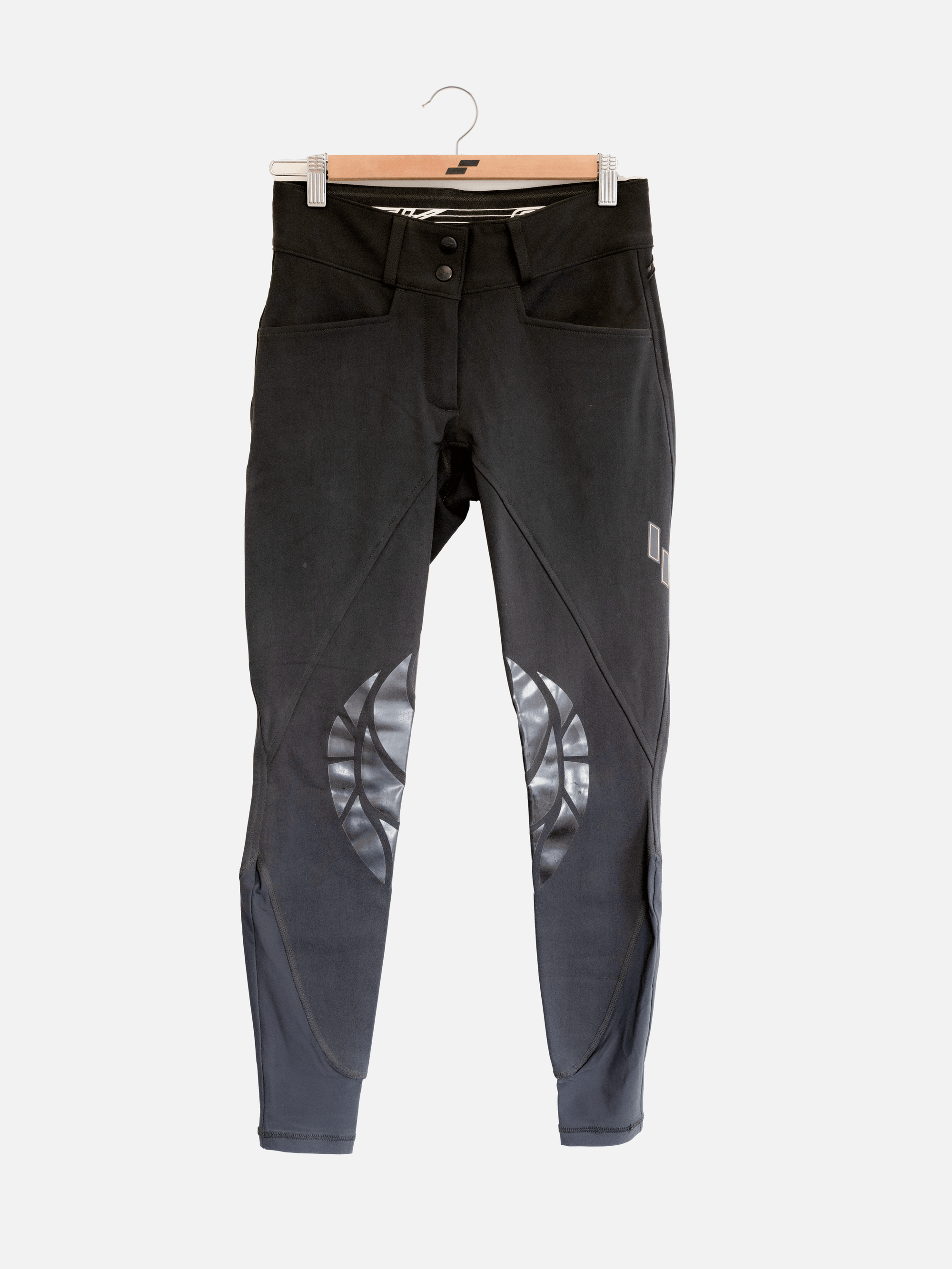 W60 Black: 24