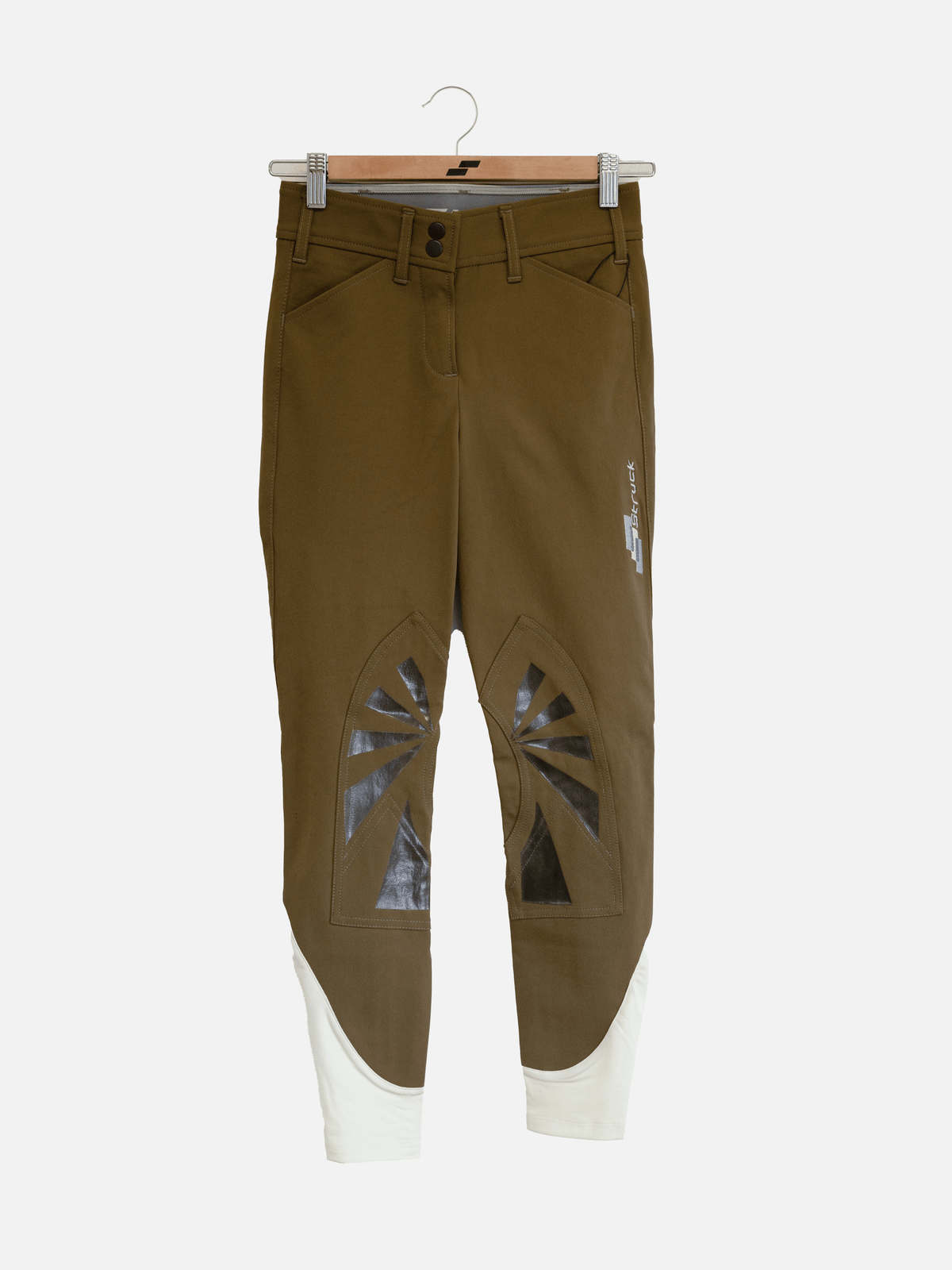 W50 Olive: 22 Curvy